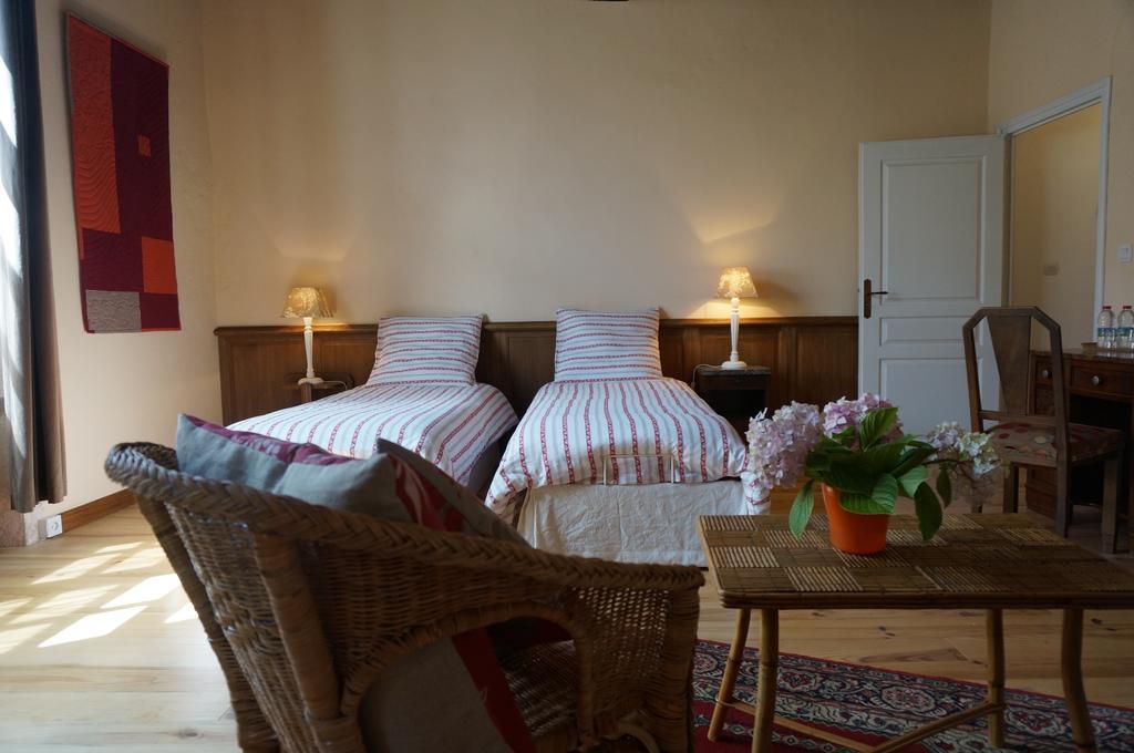Bed and Breakfast Maison Arriu Montaut  Pokoj fotografie
