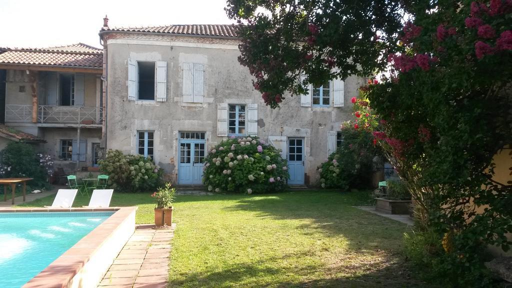 Bed and Breakfast Maison Arriu Montaut  Exteriér fotografie